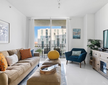 550 Okeechobee Boulevard - Photo Thumbnail 7