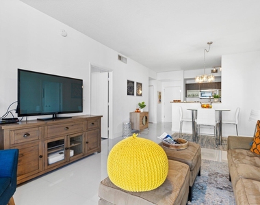550 Okeechobee Boulevard - Photo Thumbnail 9