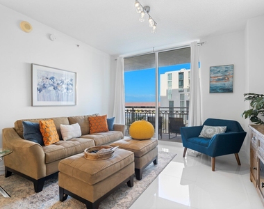 550 Okeechobee Boulevard - Photo Thumbnail 8
