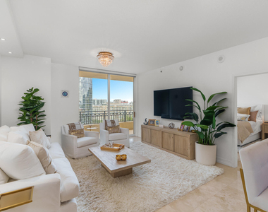 550 Okeechobee Boulevard - Photo Thumbnail 6
