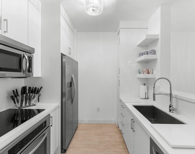 550 Okeechobee Boulevard - Photo Thumbnail 8
