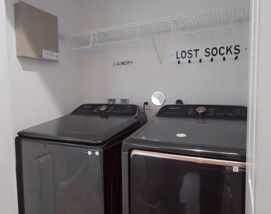 243 Sw 7th Court - Photo Thumbnail 14