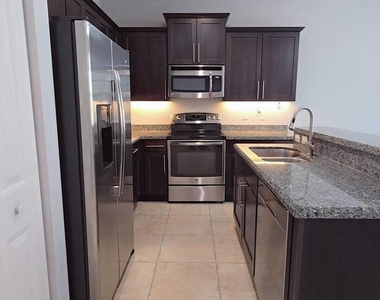 243 Sw 7th Court - Photo Thumbnail 3