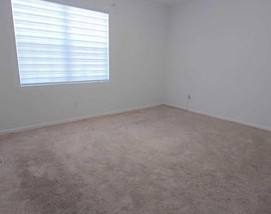 243 Sw 7th Court - Photo Thumbnail 27