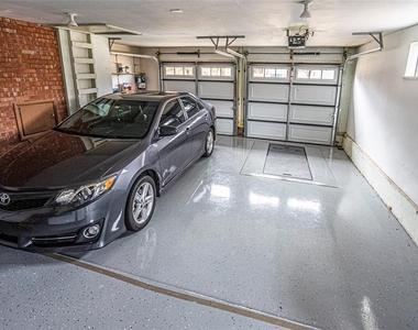812 East Drive - Photo Thumbnail 24