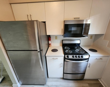 2607 Ne 8th Avenue - Photo Thumbnail 12