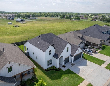 800 Firefork Avenue - Photo Thumbnail 44