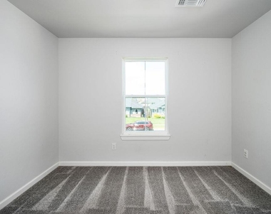 800 Firefork Avenue - Photo Thumbnail 34