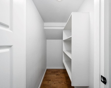 800 Firefork Avenue - Photo Thumbnail 21
