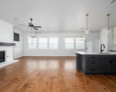 800 Firefork Avenue - Photo Thumbnail 17