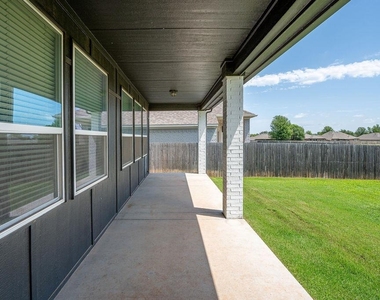 800 Firefork Avenue - Photo Thumbnail 40