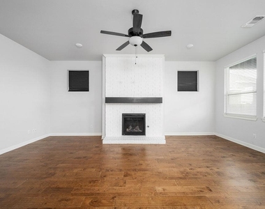 800 Firefork Avenue - Photo Thumbnail 15