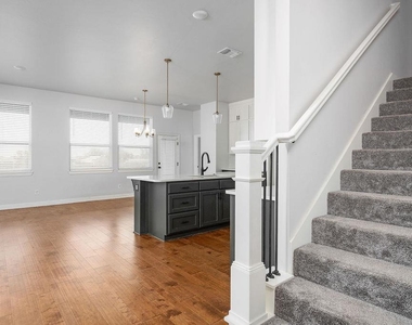 800 Firefork Avenue - Photo Thumbnail 6