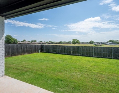 800 Firefork Avenue - Photo Thumbnail 39