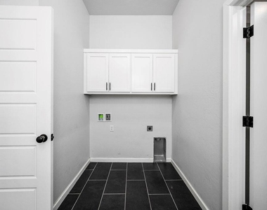 800 Firefork Avenue - Photo Thumbnail 20