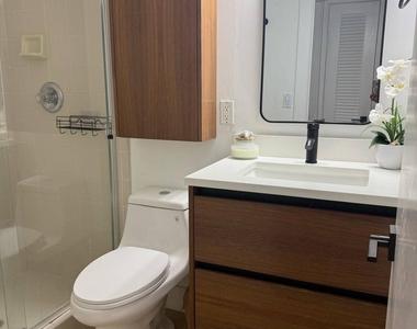 4502 N Federal Highway - Photo Thumbnail 20