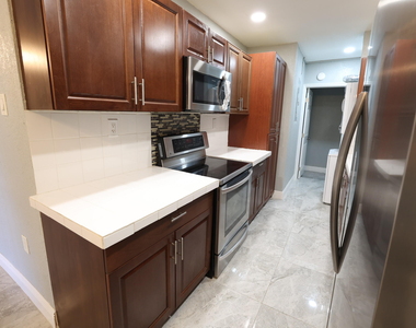 1216 Jann Avenue - Photo Thumbnail 6