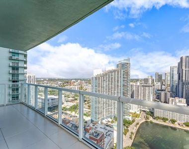 1900 N Bayshore Drive - Photo Thumbnail 14