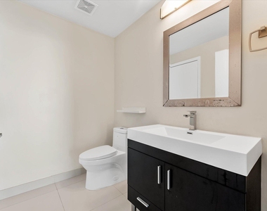 1900 N Bayshore Drive - Photo Thumbnail 20