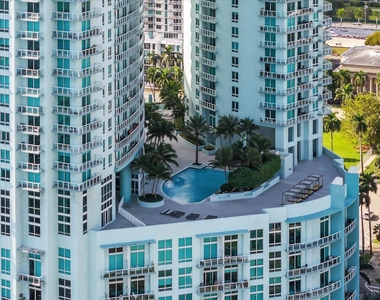 1900 N Bayshore Drive - Photo Thumbnail 25