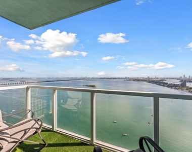 1900 N Bayshore Drive - Photo Thumbnail 6