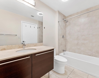 1900 N Bayshore Drive - Photo Thumbnail 19