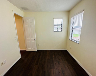 3512 Sw 93rd Avenue - Photo Thumbnail 22