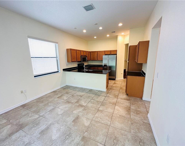 3512 Sw 93rd Avenue - Photo Thumbnail 13
