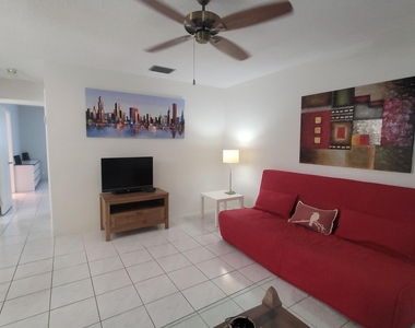 1818 Rodman Street - Photo Thumbnail 17