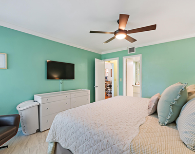4 Westwood Avenue - Photo Thumbnail 22