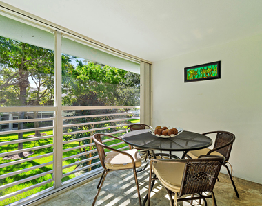 4 Westwood Avenue - Photo Thumbnail 18