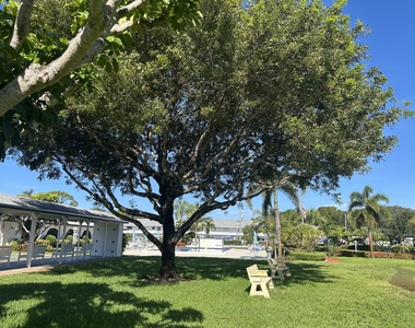 4 Westwood Avenue - Photo Thumbnail 36