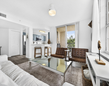520 Se 5th Ave - Photo Thumbnail 4