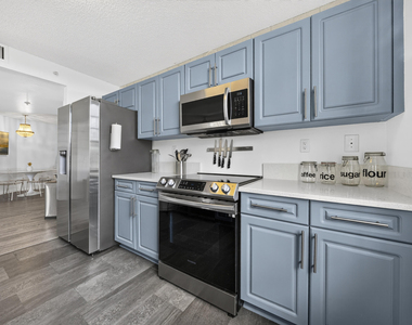 520 Se 5th Ave - Photo Thumbnail 10