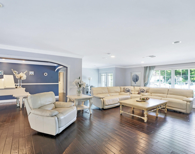 17 E Ocean Avenue - Photo Thumbnail 16