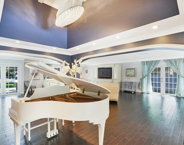17 E Ocean Avenue - Photo Thumbnail 11