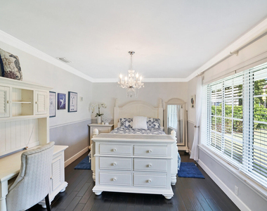 17 E Ocean Avenue - Photo Thumbnail 32