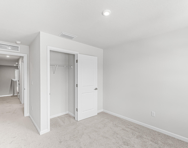 106 Savannah Lakes Boulevard - Photo Thumbnail 25