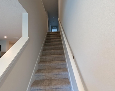 106 Savannah Lakes Boulevard - Photo Thumbnail 9