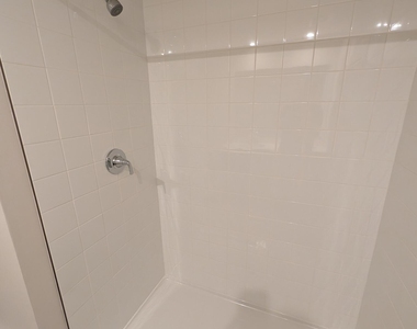 106 Savannah Lakes Boulevard - Photo Thumbnail 13