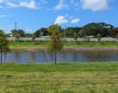 106 Savannah Lakes Boulevard - Photo Thumbnail 30