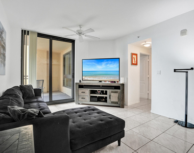 100 N Federal Highway - Photo Thumbnail 22