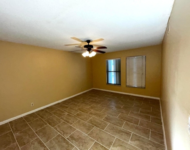 11983 Shakerwood Lane - Photo Thumbnail 26