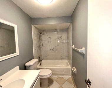 11983 Shakerwood Lane - Photo Thumbnail 17