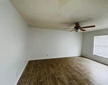 11983 Shakerwood Lane - Photo Thumbnail 40