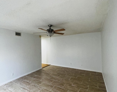 11983 Shakerwood Lane - Photo Thumbnail 42