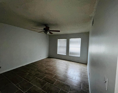 11983 Shakerwood Lane - Photo Thumbnail 39
