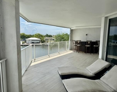 3100 Ne 47th Court - Photo Thumbnail 18
