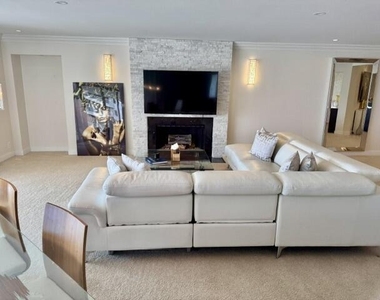 3100 Ne 47th Court - Photo Thumbnail 4