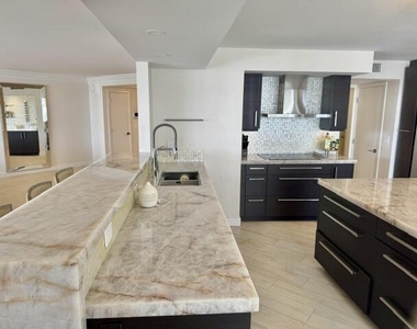 3100 Ne 47th Court - Photo Thumbnail 14